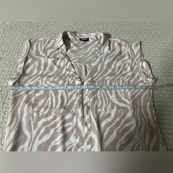 Express Light Pink Zebra Button Down Shirt - Picture 3 of 6